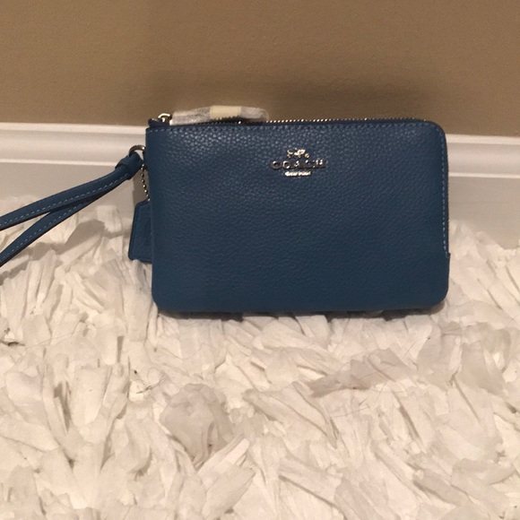 Sky blue wristlet wallet - Picture 1 of 3